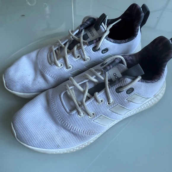 Adidas 8 women’s irredentist & White Athletic Shoes - Picture 1 of 6
